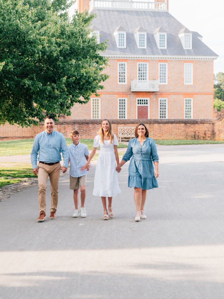 Spring Colonial Mini Sessions - Kellyn Wilson Photography | Williamsburg,Yorktown, Hampton Roads Spring Colonial Mini Sessions