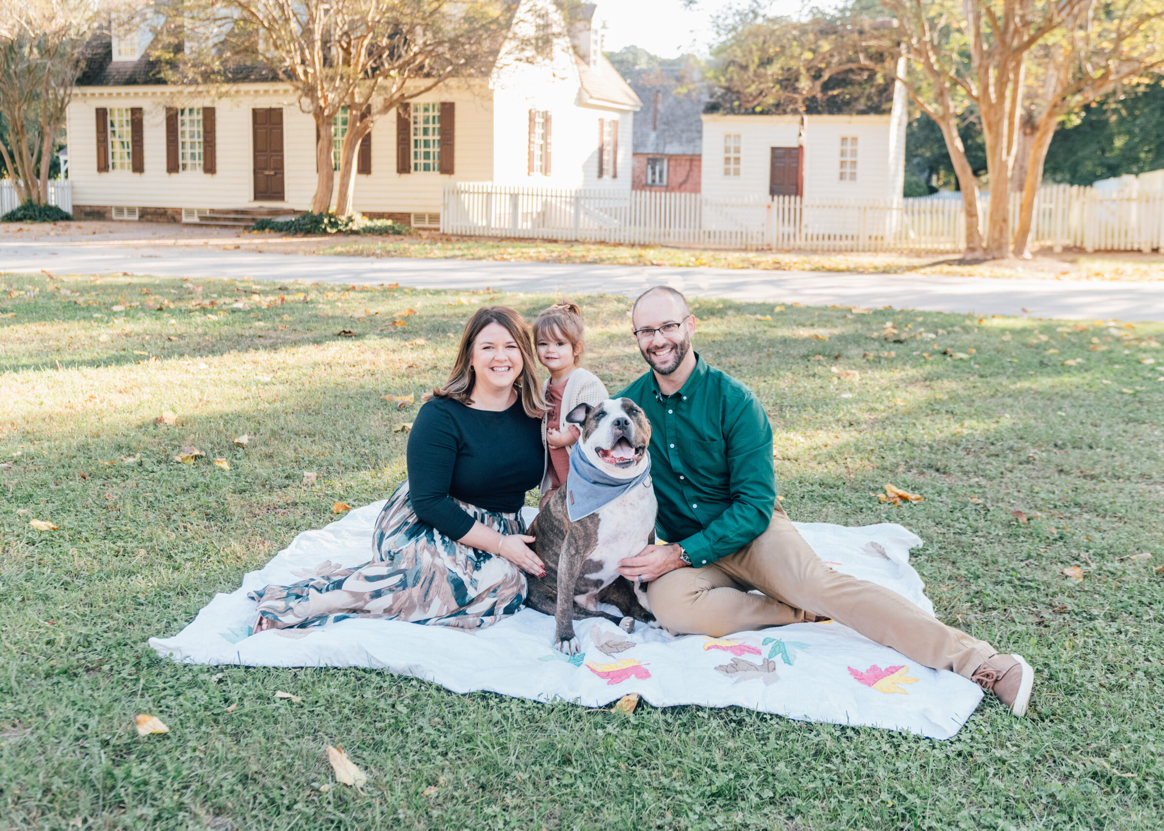 Colonial Fall Mini Sessions | Kellyn Wilson Photography